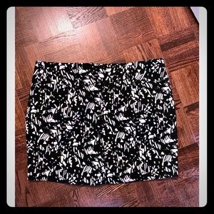 Patterned Mini 🕶